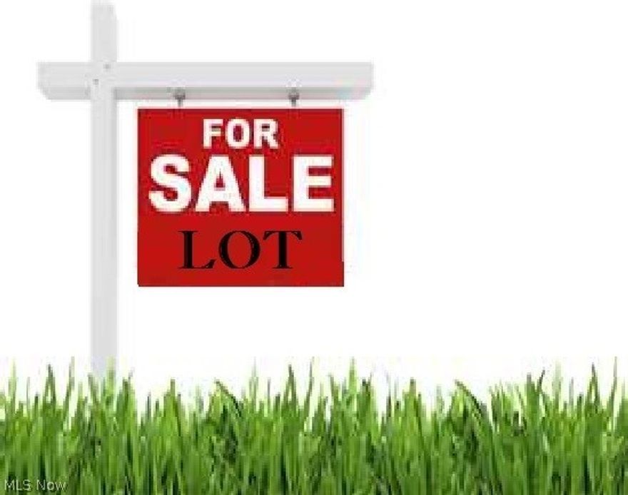 Wooded Lot in a Country Setting.  Half acre Lot.  Buyer will be responsible for Septic, Water & Utilitie installation