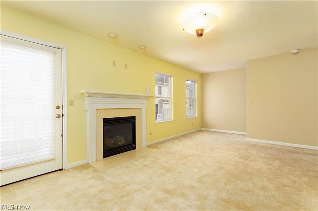 Villas/Woodhaven Ph 3 - Residential Lease