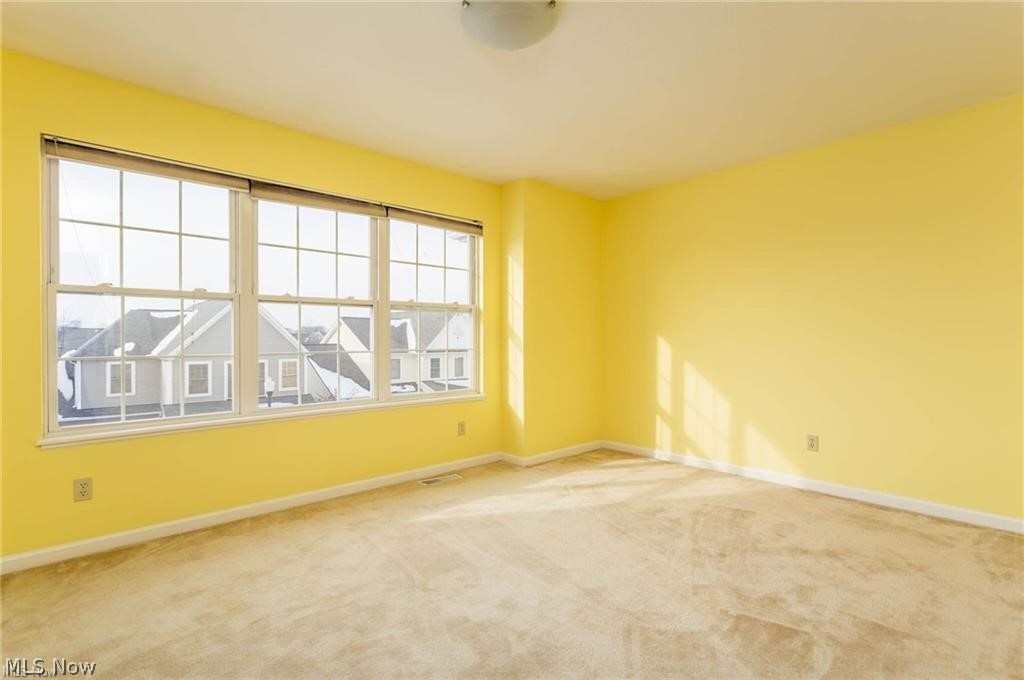 Villas/Woodhaven Ph 3 - Residential Lease