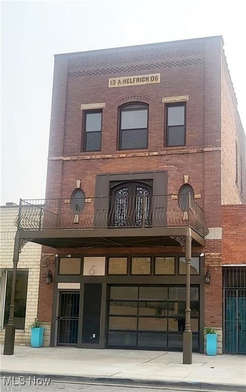 822 Broadway Lorain OH 44052