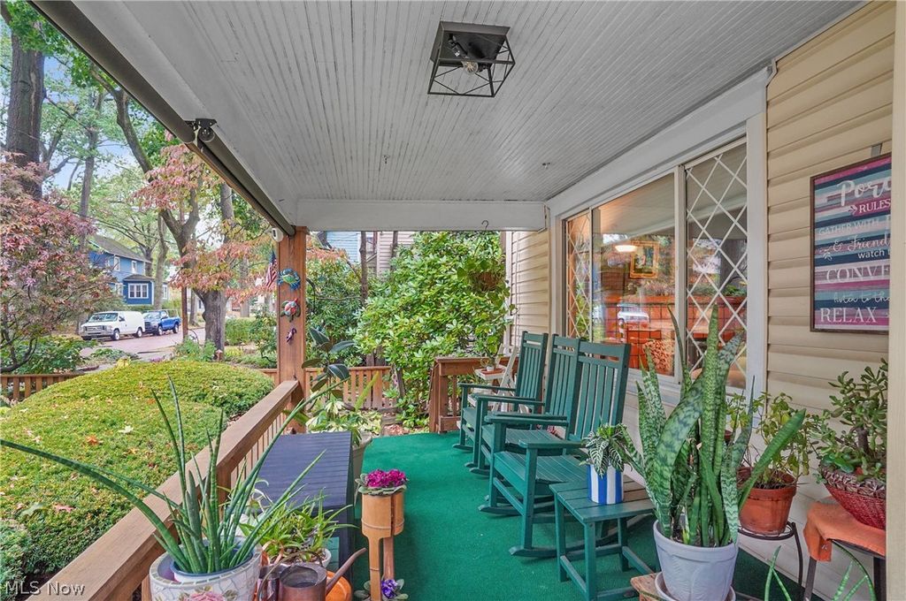 Photo of 817 Weber Avenue, Akron, OH 44303 (MLS # 5201579)