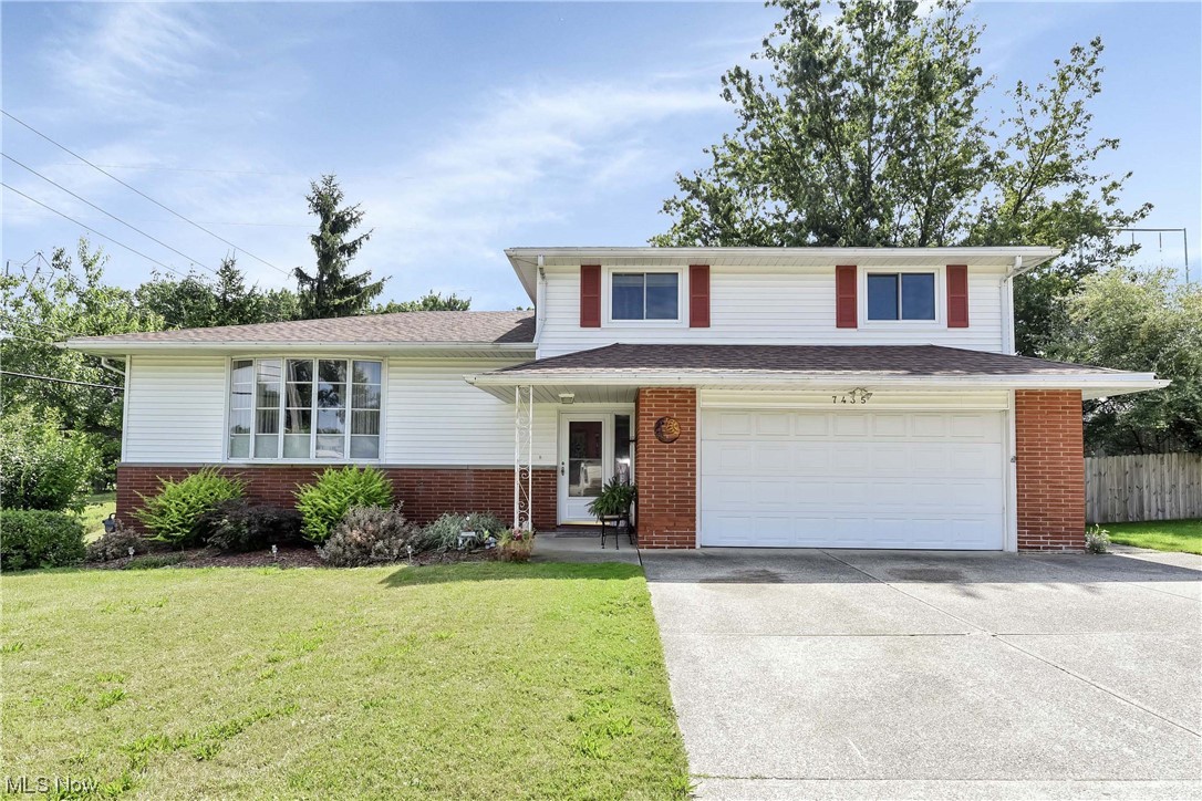 This Spacious Split Provides Many Important Updates Including Newer Roof, Newer Vinyl Windows, New Electrical Panel & New Kitchen Counter Top. The Large Foyer Welcomes You into the Family Room with New Carpet, Woodburning Fireplace and Vinyl Slider to the Backyard Patio. The Kitchen has Both an Eating Area, Plenty of Prep Space and Comes Fully Applianced. The "L" Shaped Living & Dining Room Provide Great Living Space and are Highlighted by Hardwood Floors. Large Master Bedroom Plus Two Additional Bedrooms Occupy the Second Floor. You Will Enjoy the Basement Rec Room with Bar for Entertaining & Hanging Out! Fully Fenced Backyard with Patio and Shed. This is a Great Place to Call Home!