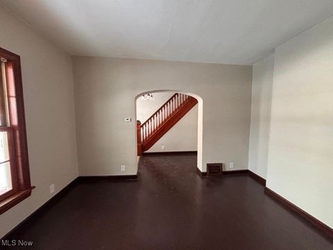 Tiny photo for 3002 Elm Street, Weirton, WV 26062 (MLS # 5179756)