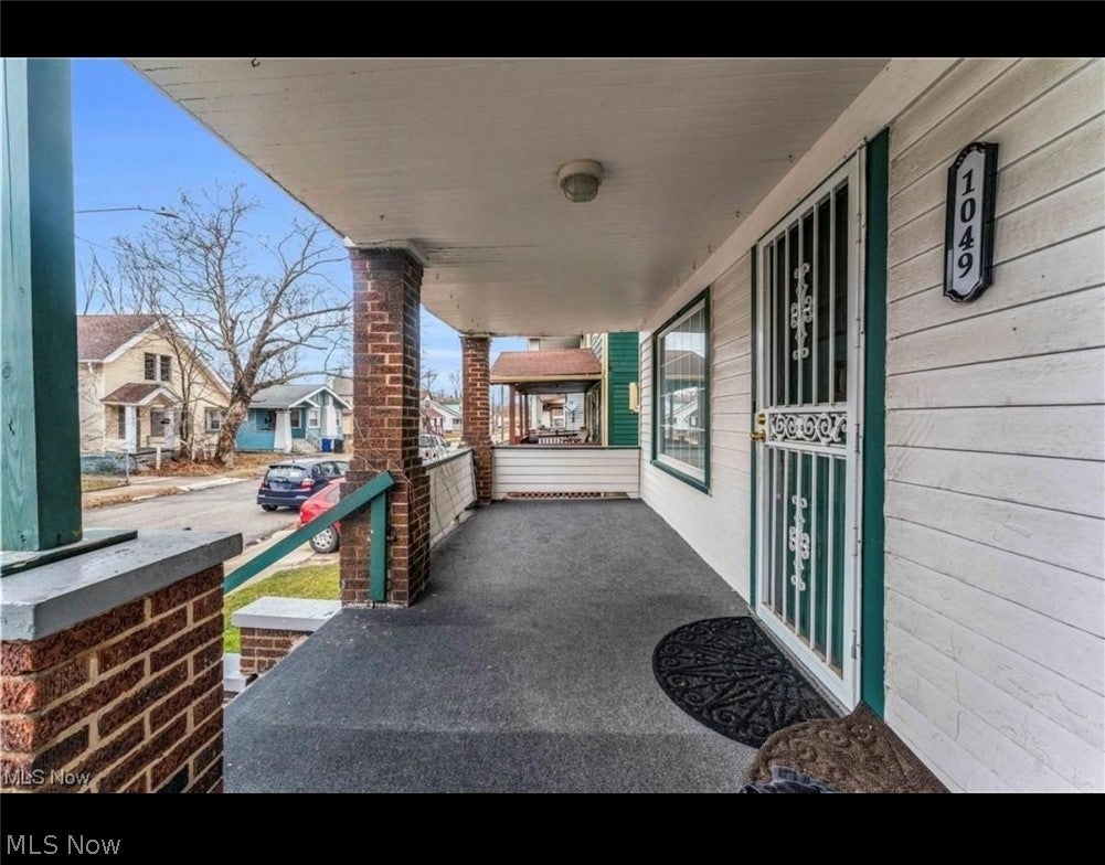 1049 E 147th Street
