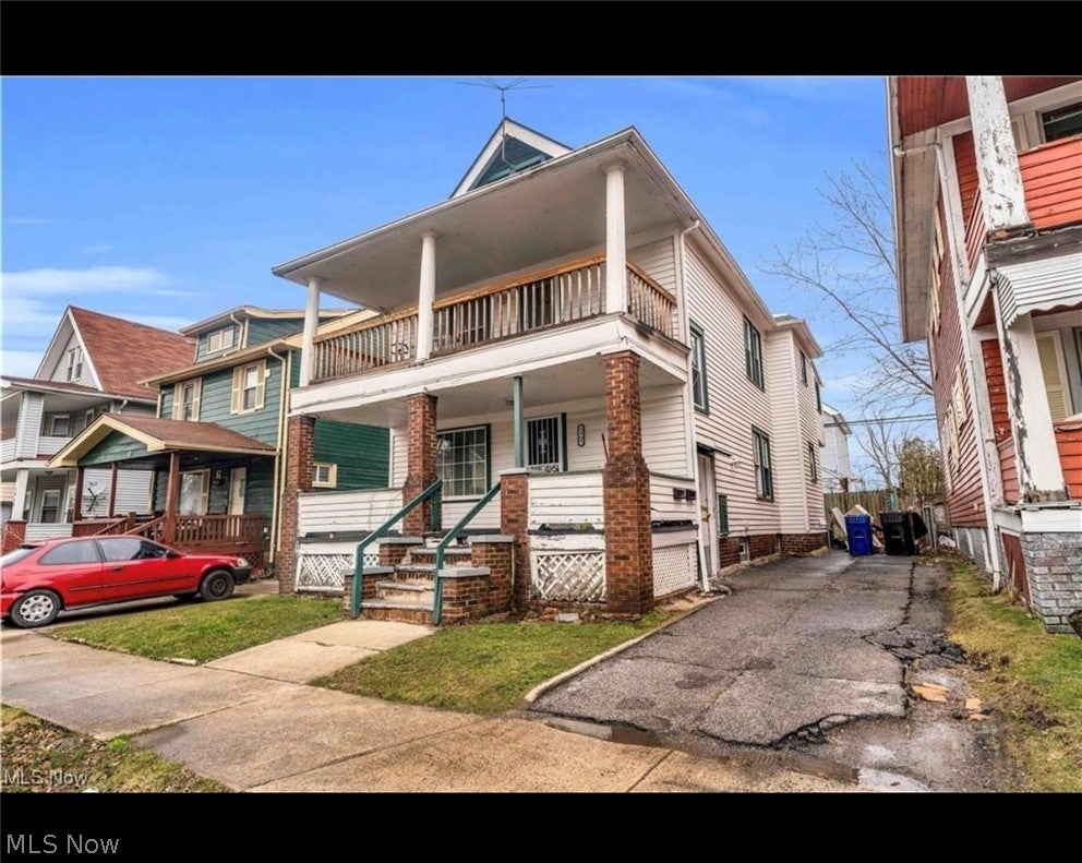 1049 E 147th Street
