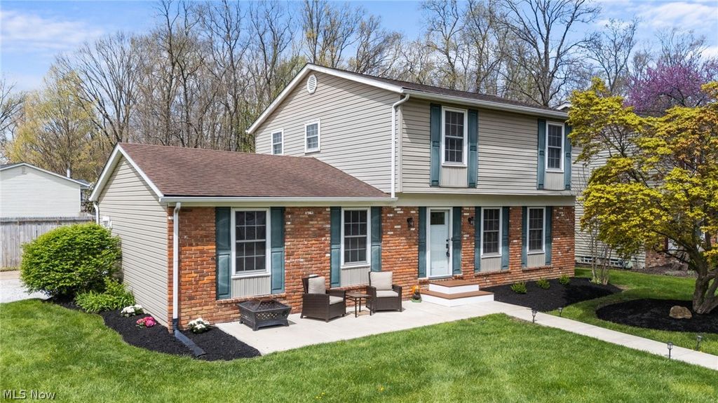 Photo of 5660 Marine Parkway, Mentor on the Lake, OH 44060 (MLS # 5202275)