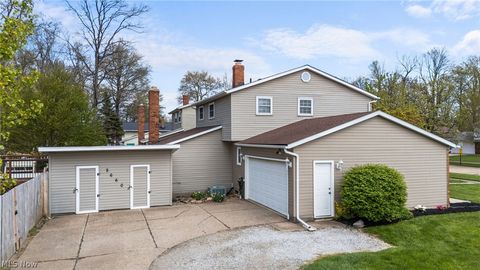 Tiny photo for 5660 Marine Parkway, Mentor on the Lake, OH 44060 (MLS # 5202275)
