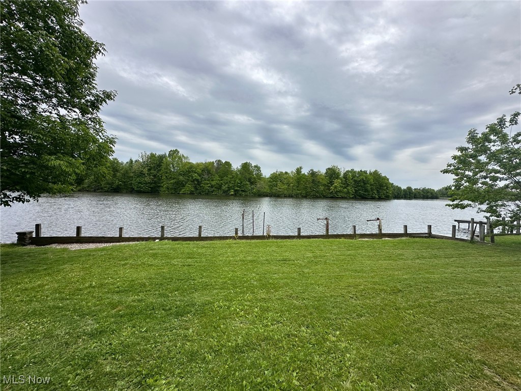 26253 Wildwood Drive, Beloit, Ohio image 5