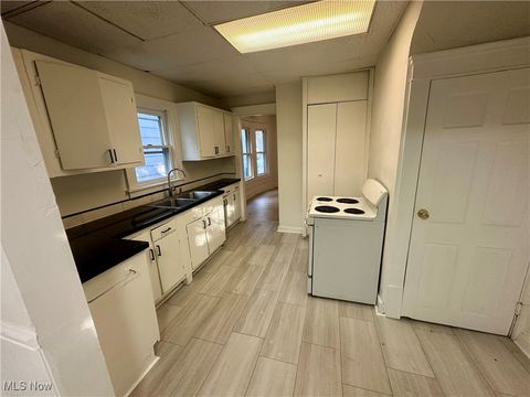 Tiny photo for 162 Westwood Ave #162, Akron, OH 44302 (MLS # 5179423)