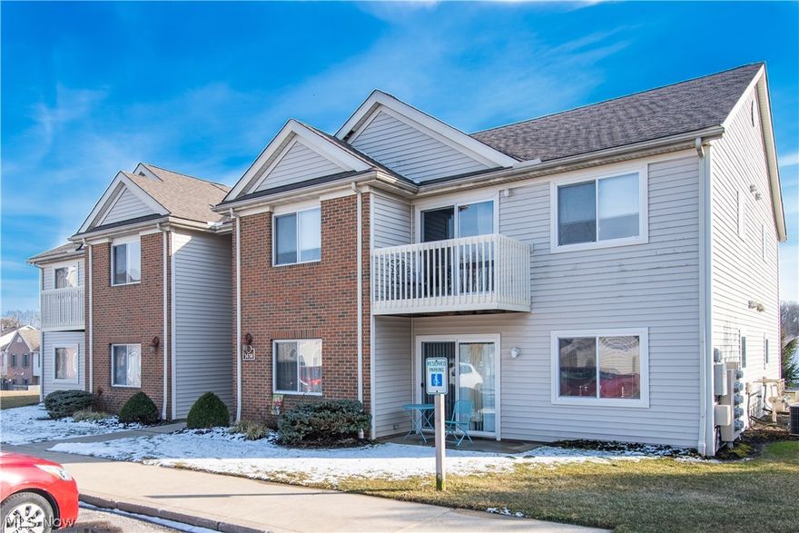 WELCOME TO 1414 Buckingham Gate Blvd.,

This truly *MOVE-IN READY*  Updated & affordable second floor condo is conveniently located in the desirable Brookledge Commons development with a pool, clubhouse, off street parking, and private garage. The welcoming front entrance opens to the bright and spacious and open living room with neutral decor & vaulted ceilings. The adjacent kitchen is complete with luxury vinyl tile flooring, stainless steel appliances, updated lighting & cabinet fixtures, beautiful granite & backsplash and a sizable breakfast bar overlooking the dining area & sliding glass doors to a personal balcony. The full bathroom offers an updated vanity, luxury vinyl flooring, light fixture & mirror/towel bars. The sizable master bedroom offers oversized windows and a large 5' x 7' walk-in closet. Additional features/improvements include: a laundry/utility room with updated flooring and washer/dryer, newer carpeting throughout and a 1 car detached private garage with electr