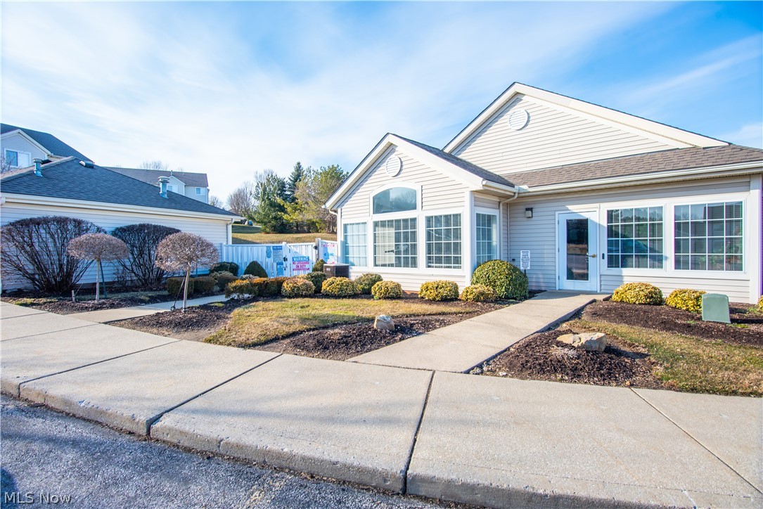 Brookledge Commons - Residential