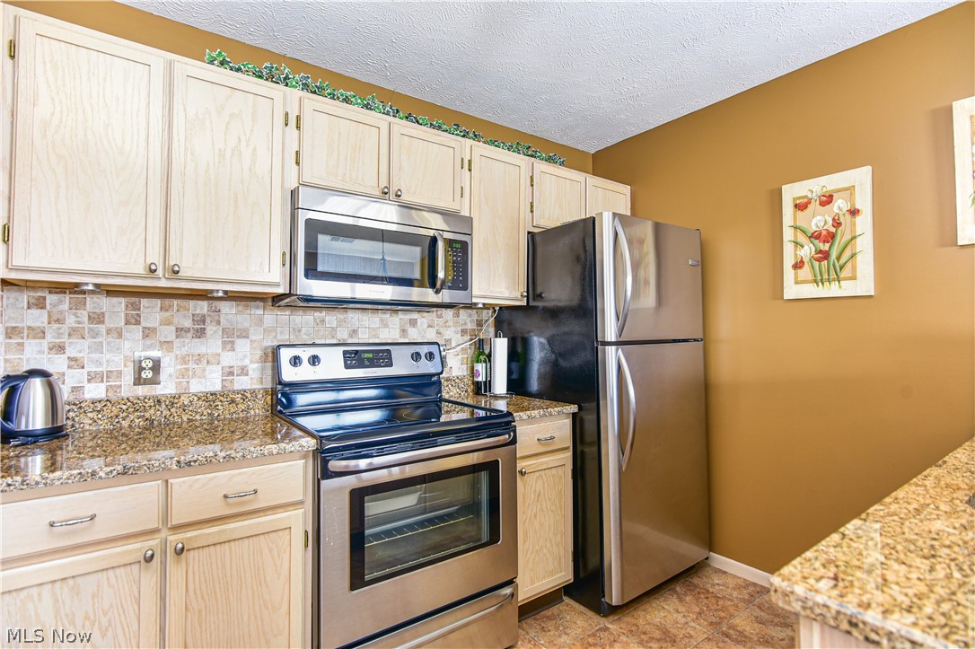 Brookledge Commons - Residential