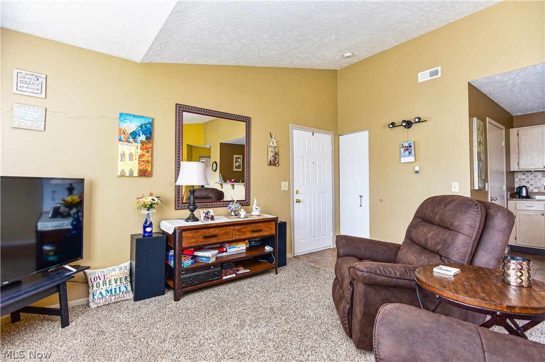 Brookledge Commons - Residential
