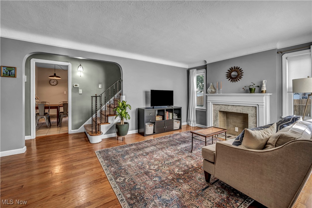 3188 W 142nd Street