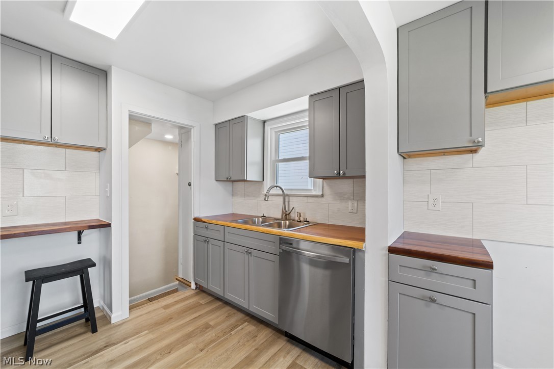 Ridgewood Gardens Anx - Residential