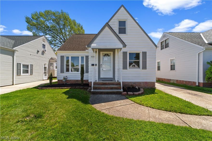 4 bedroom 1 full bath
New kitchen with butcher block countertops
Breakfast bar
Updated bathroom
Freshly painted with new Napier, vinyl flooring and fixtures

New furnace and A/C 4/26
New Windows 4/26
Hot Water Tank 10/23
Roof 2019
Updated Electrical Box
Finished basement