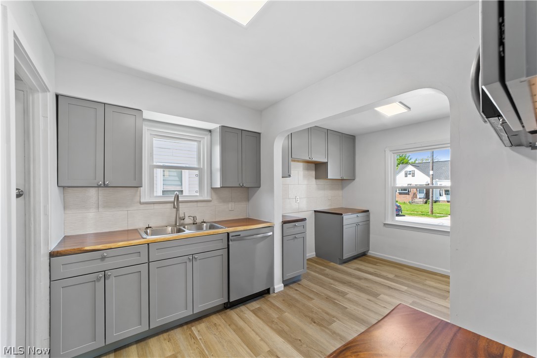 Ridgewood Gardens Anx - Residential