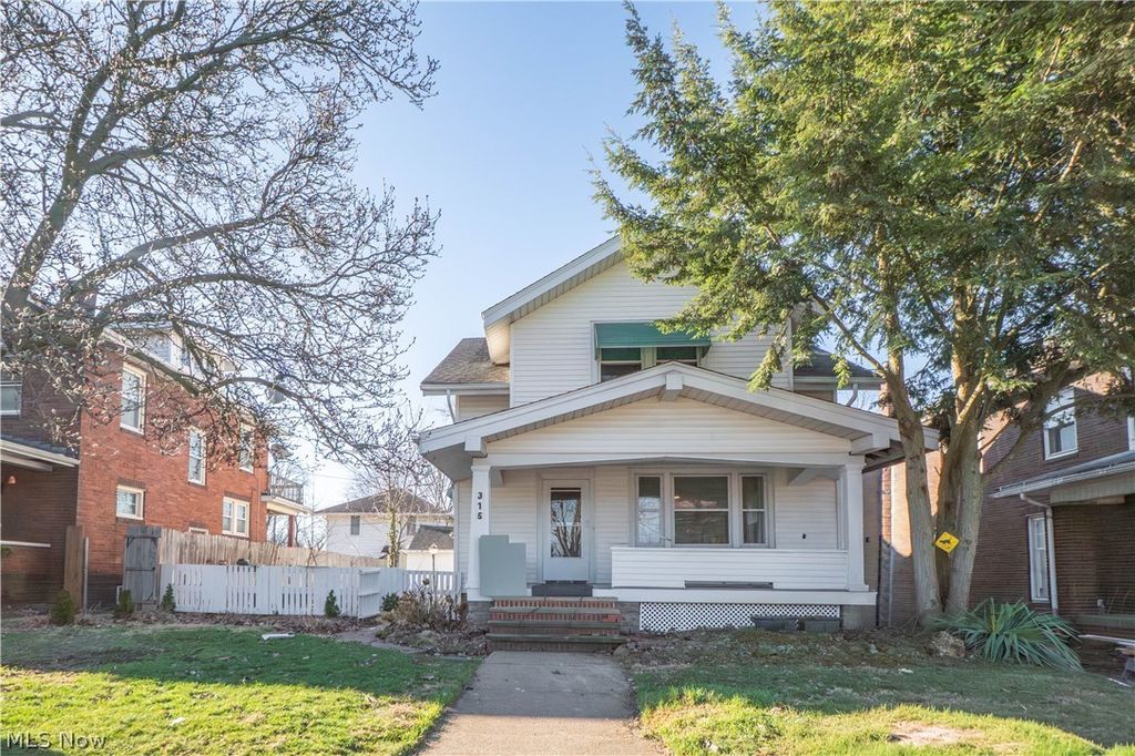 Photo of 315 Korman Avenue NE, Massillon, OH 44646 (MLS # 5193306)