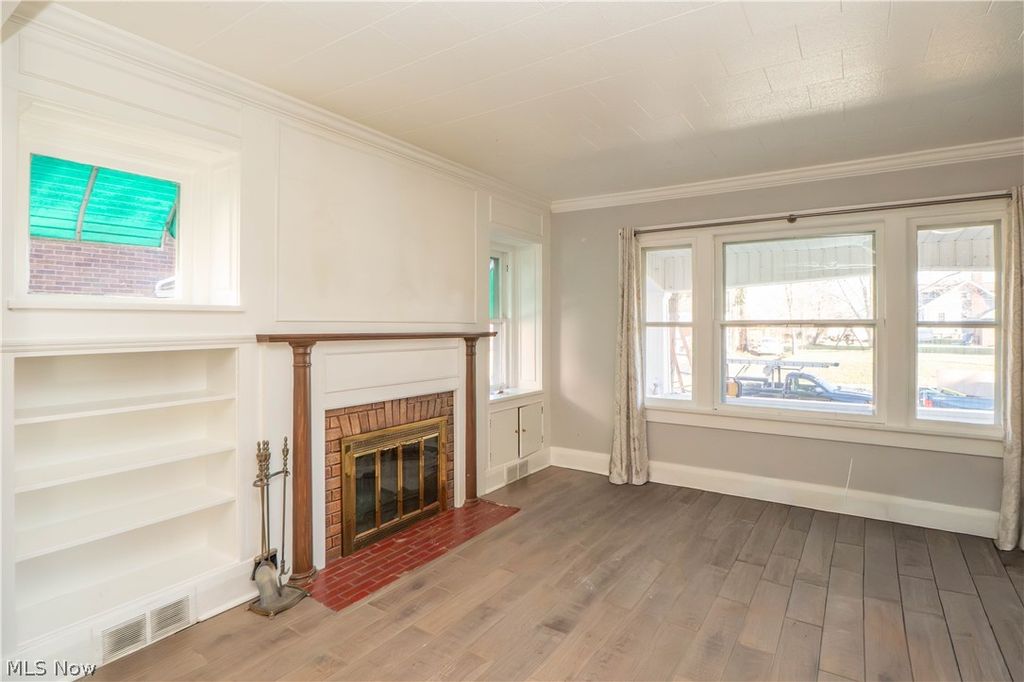 Photo of 315 Korman Avenue NE, Massillon, OH 44646 (MLS # 5193306)