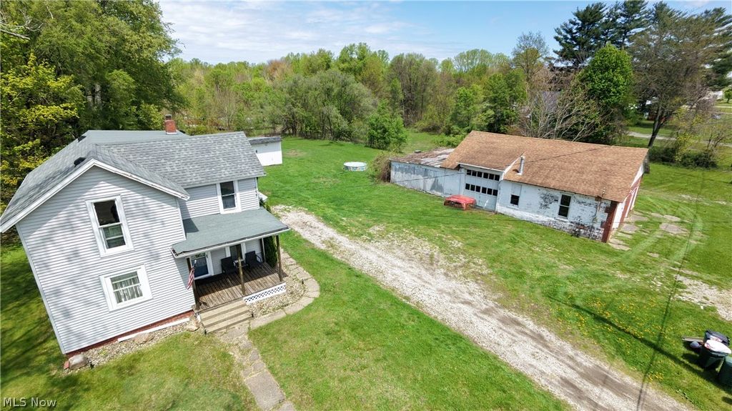 Photo of 406 E Main Road, Conneaut, OH 44030 (MLS # 5208029)