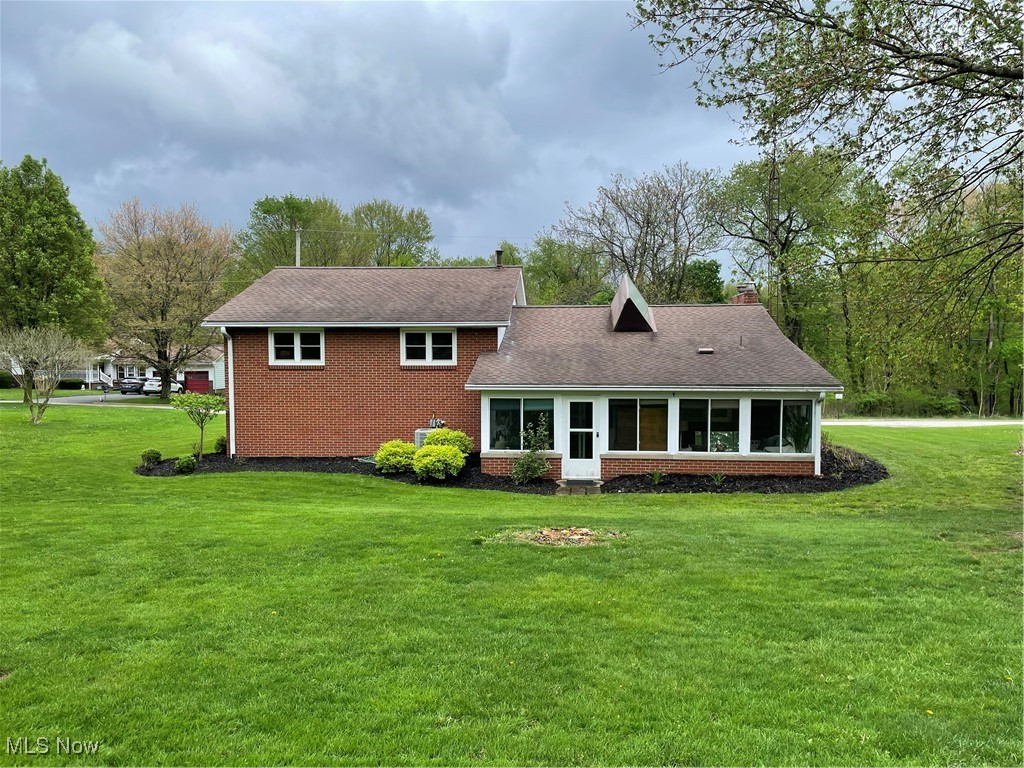 681 Grandview Avenue, East Palestine, Ohio image 2