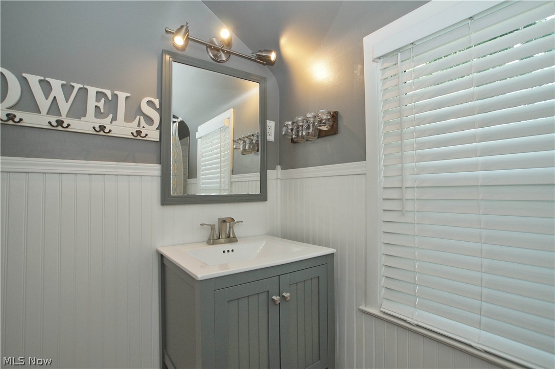 R M Wilkoff & Co Inc Mayfair - Residential