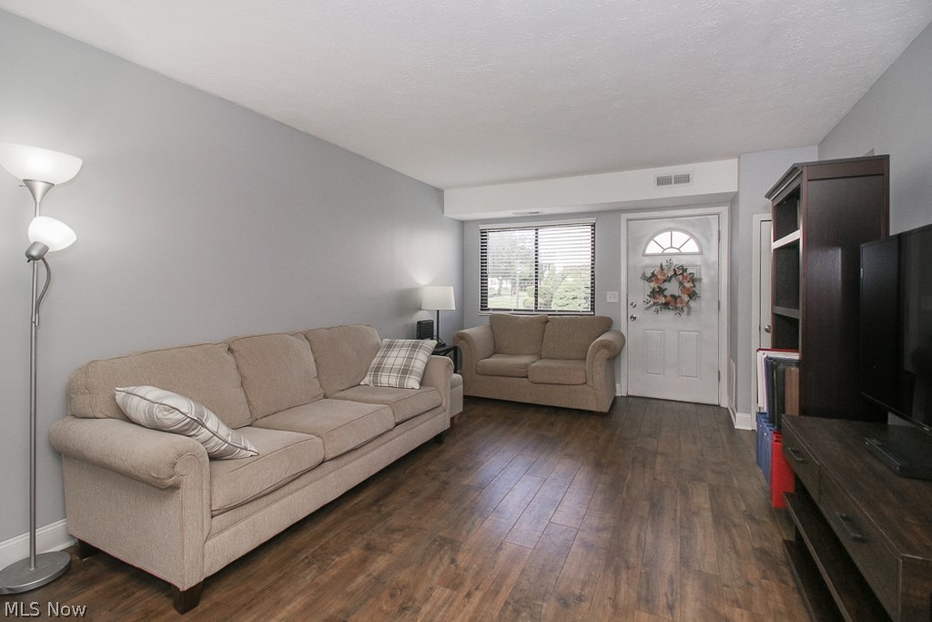 Kings Court Condo - Residential