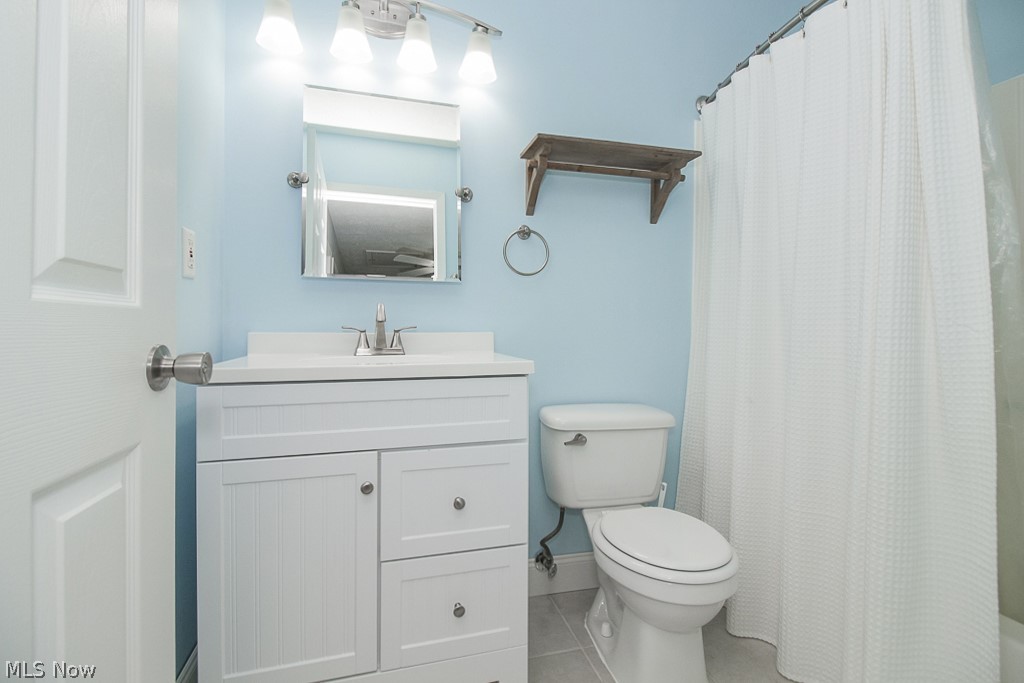 Kings Court Condo - Residential