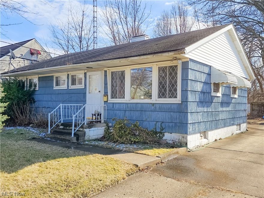 *Absolute Auction * Wed. March 13th at 5:30 * Perry investment home having 3 bedrooms & 1 bath, situated in the well established West Manor neighborhood, with wood shingle and vinyl siding, hardwood flooring, enclosed patio w/sliding glass doors, living room, kitchen w/ss sink & appliances, 3 bedrooms, full bath w/ tub/shower, hallway with linen closet, full basement w/Rheem hot water tank, Trane FA gas furnace & central air, 100 amp breaker electric, 2 car det. garage w/concrete drive, level 50' X 120' lot, built in 1955, taxes $511.64 per half year. Stark Co. parcel #4302710. Perry Twp, Perry LSD. Some work needed, so update and remodel to your liking.