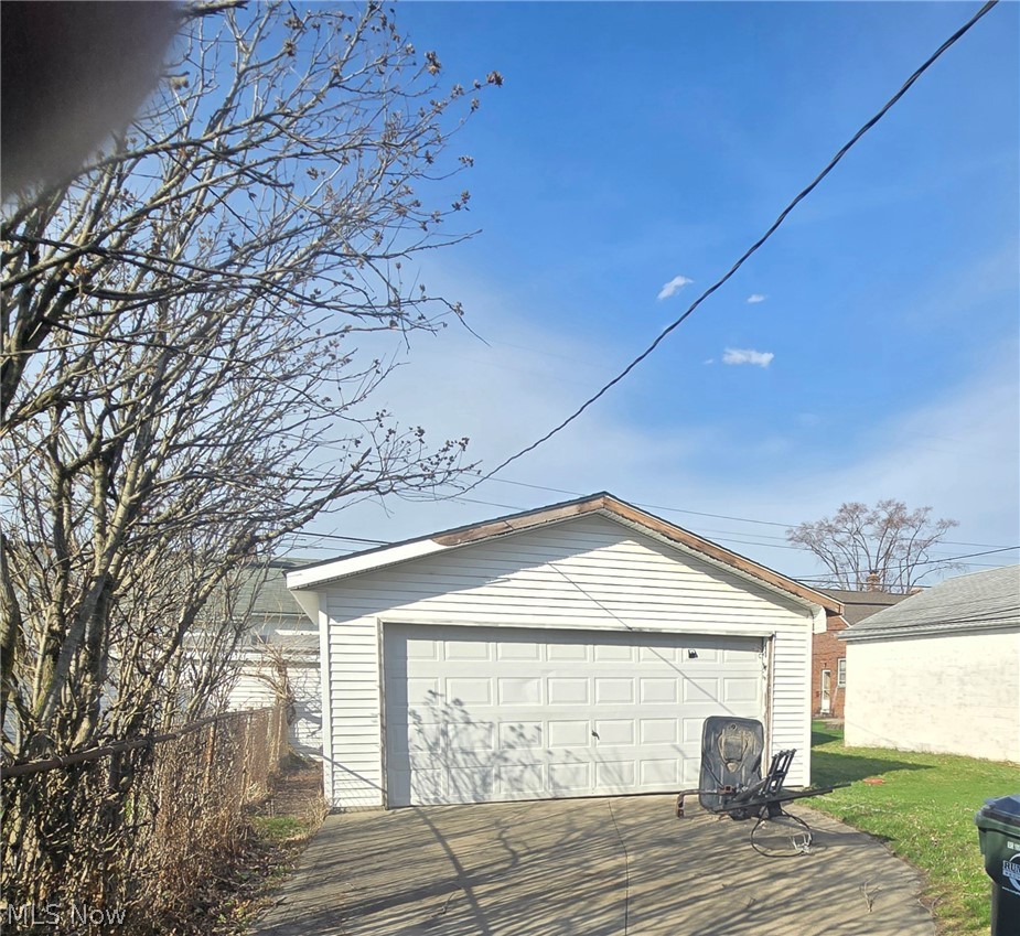 6514 Hampstead Avenue