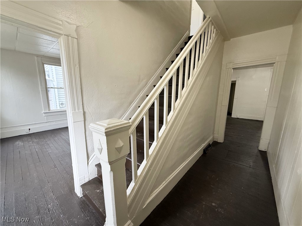 1205 6th Street, Canton, Ohio image 2