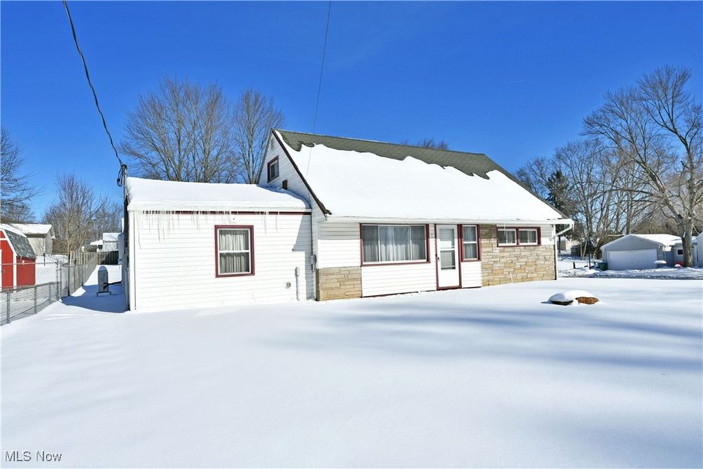 Photo of 4202 Burkey Road, Austintown, OH 44515 (MLS # 5184456)
