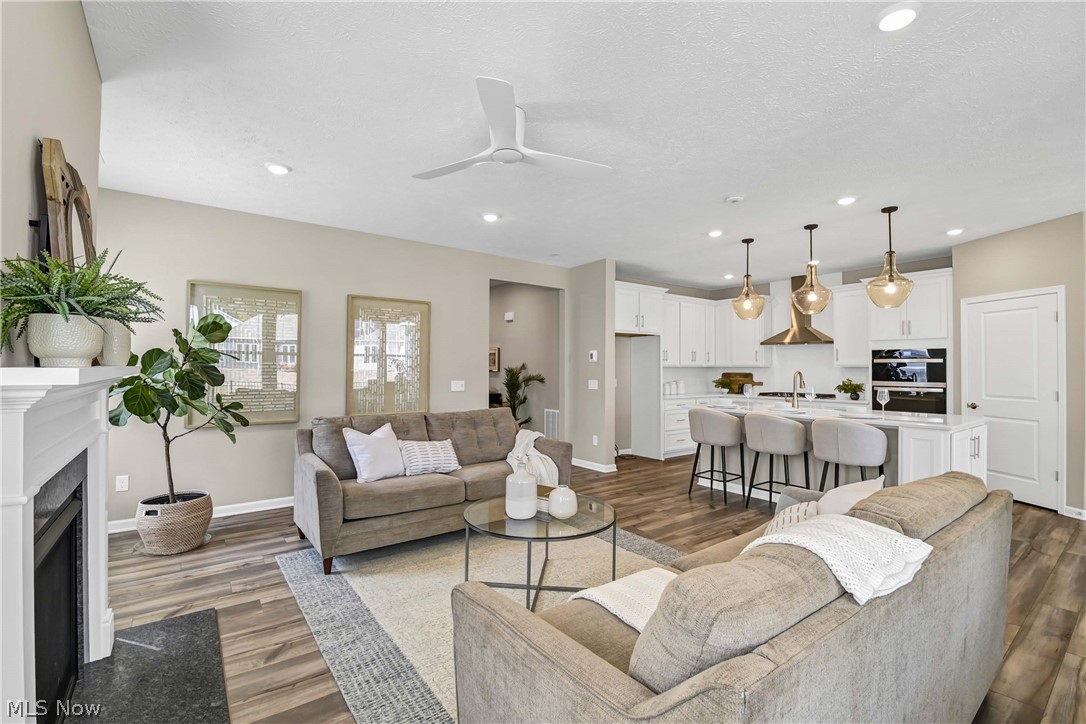 33153 Coastal Drive