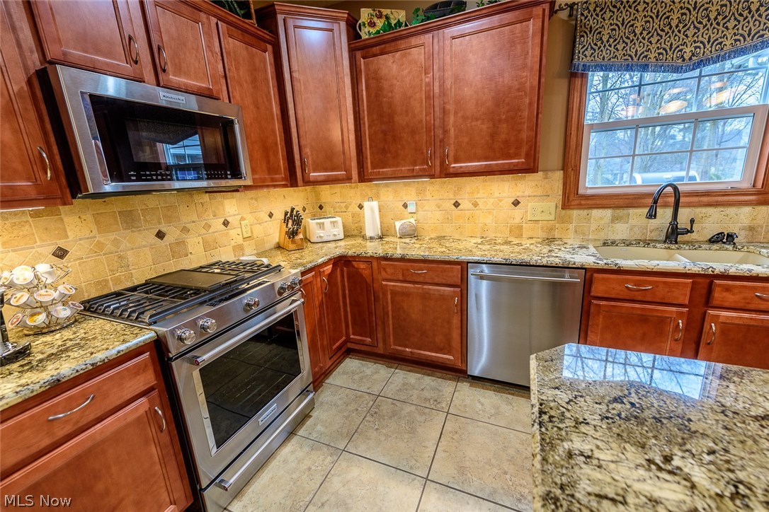 Pine Knoll - Residential