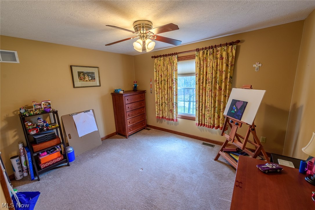 Pine Knoll - Residential