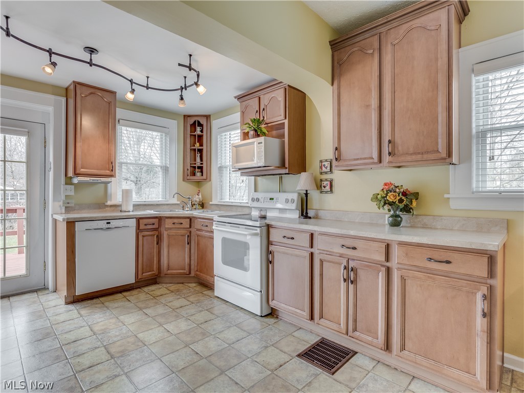 Stow - Commercial Sale