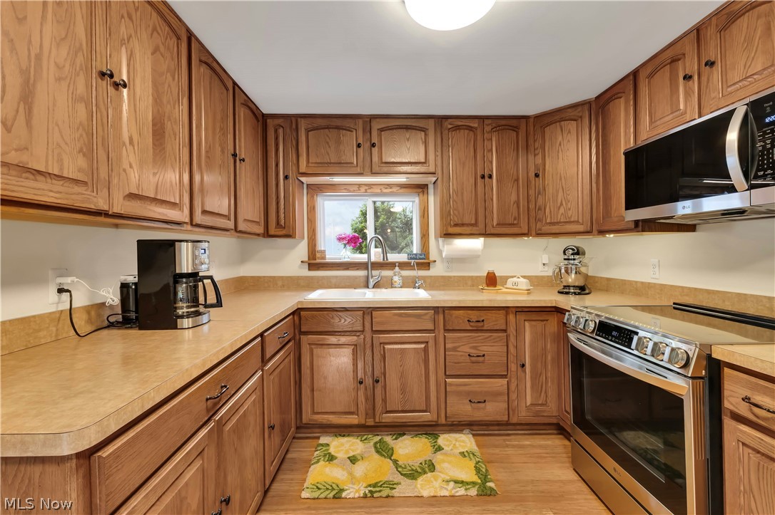 8704 Columbia Road