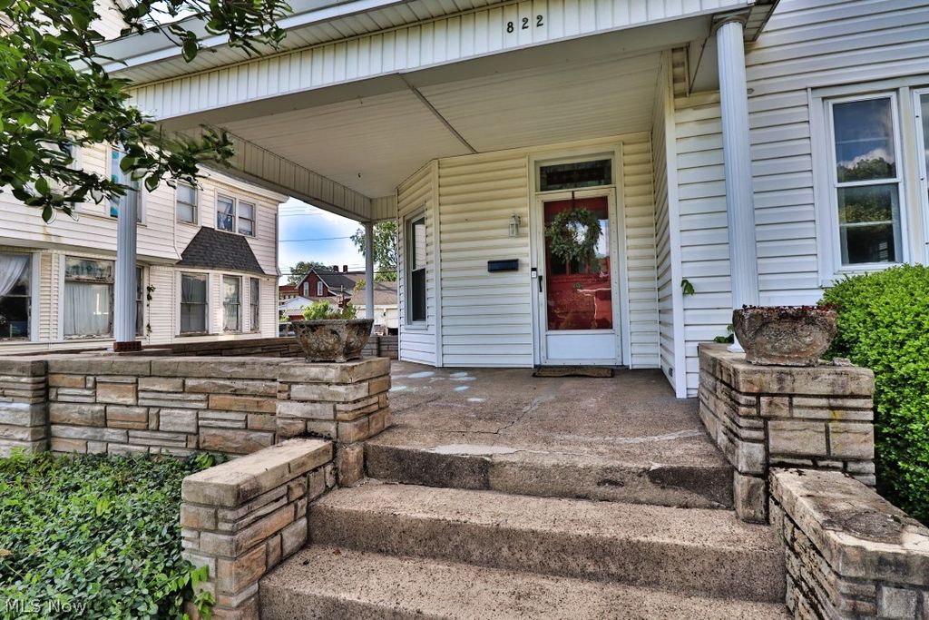Photo of 822 Main Street, Coshocton, OH 43812 (MLS # 5209734)