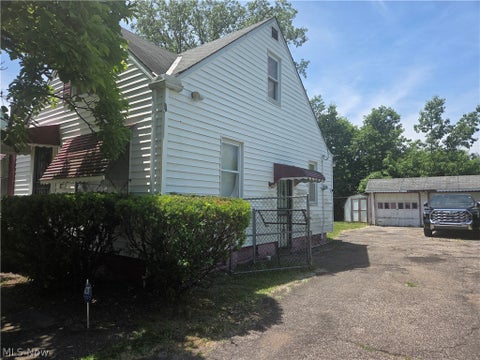 Tiny photo for 3942 East 188 Street, Cleveland, OH 44122 (MLS # 5217189)