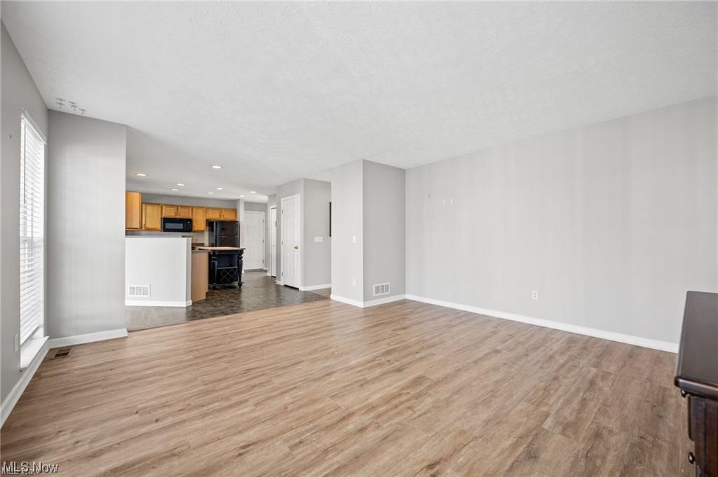 Rolling Brooke Sub Ph IV - Residential Lease