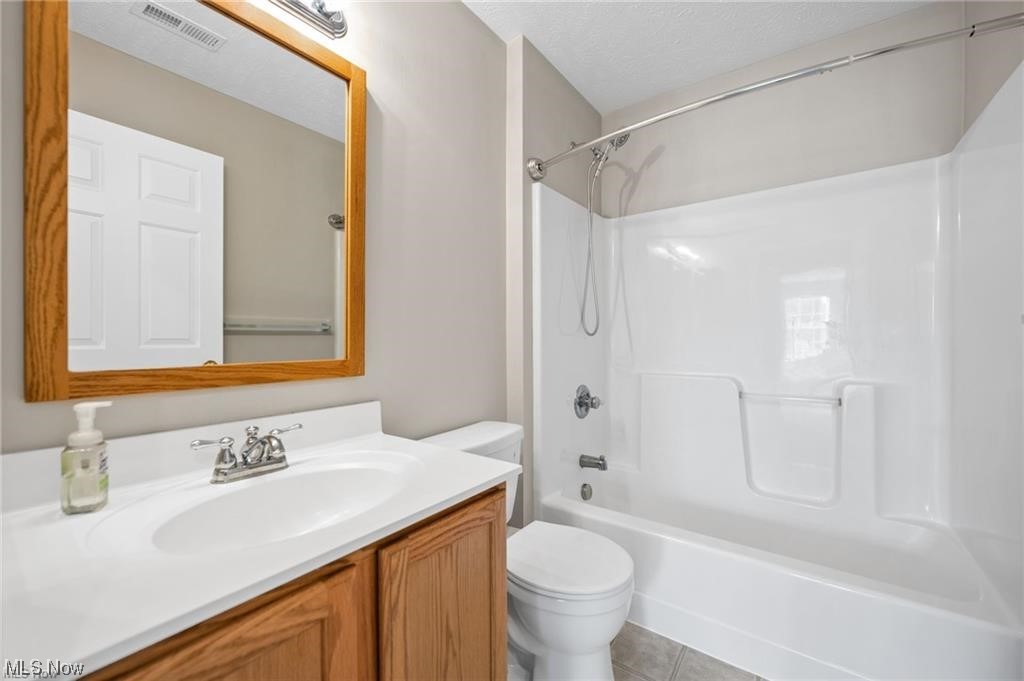 Rolling Brooke Sub Ph IV - Residential Lease