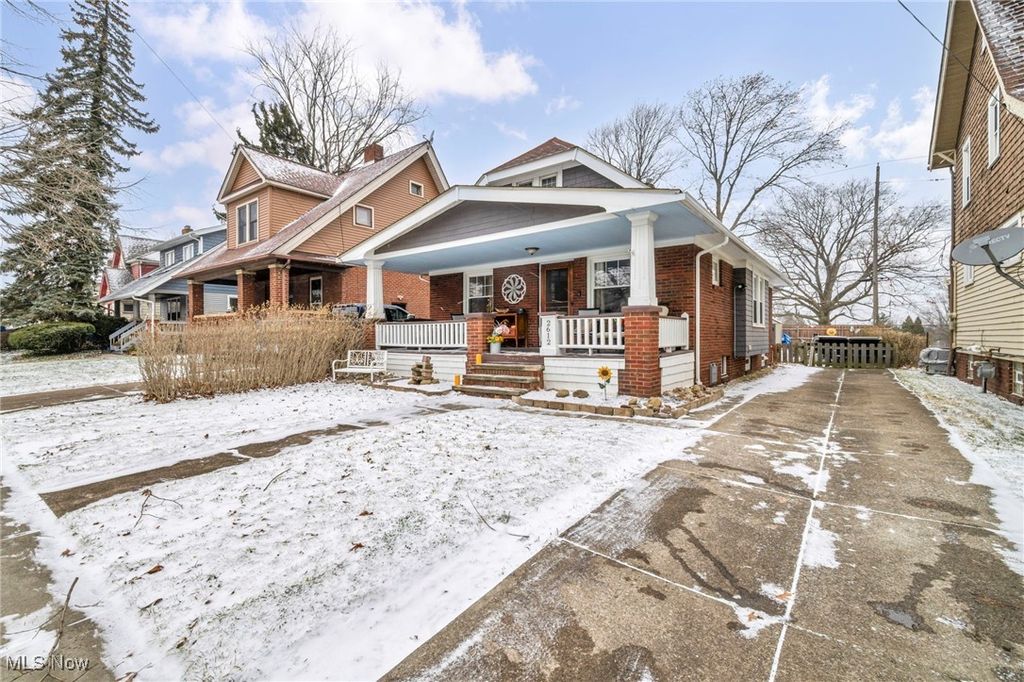 Photo of 2612 Portman Avenue, Cleveland, OH 44109 (MLS # 5182203)