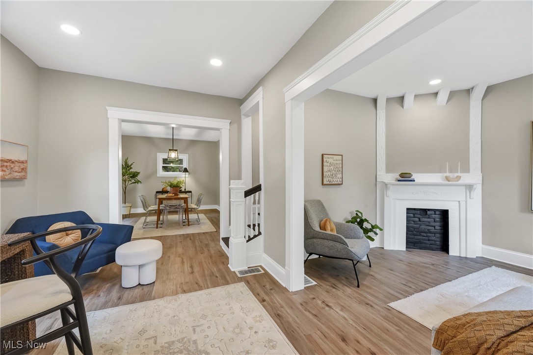 1372 W 112th Street, Cleveland, Ohio image 6