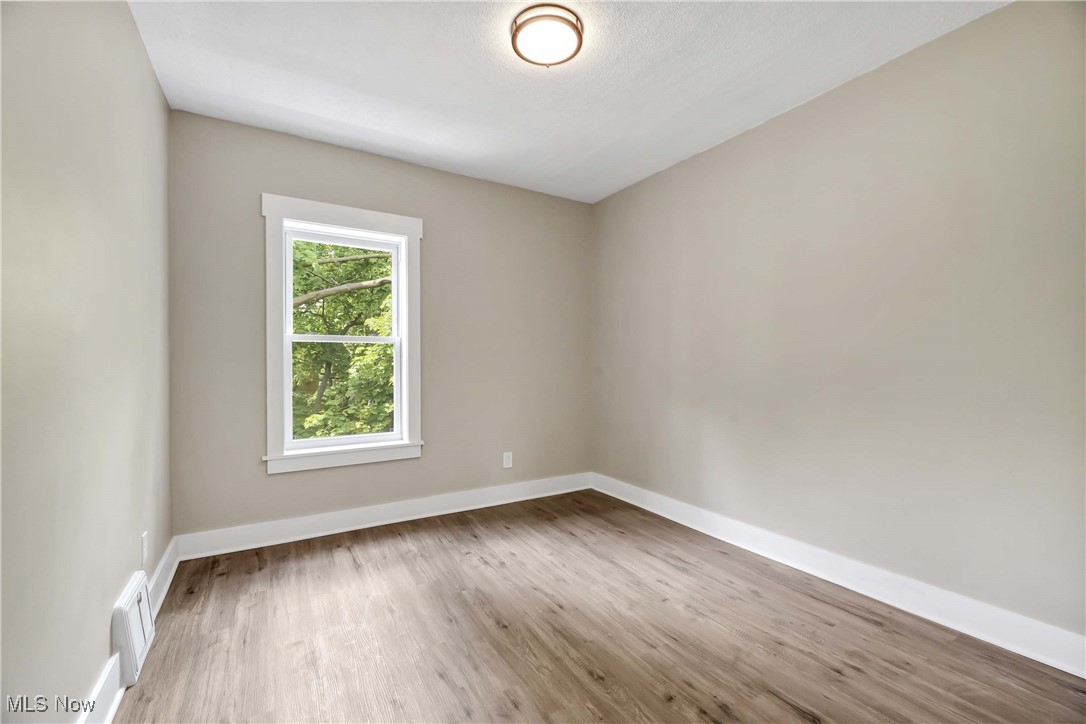 1372 W 112th Street, Cleveland, Ohio image 32