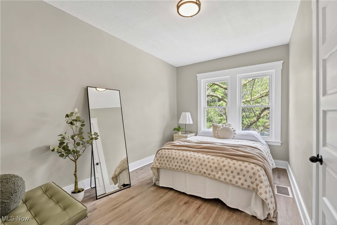 1372 W 112th Street, Cleveland, Ohio image 24