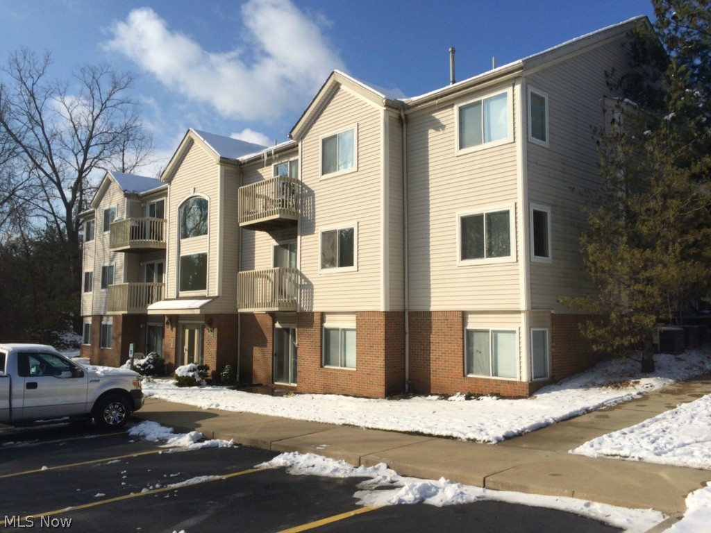 Brookledge Commons Condo - Residential Lease