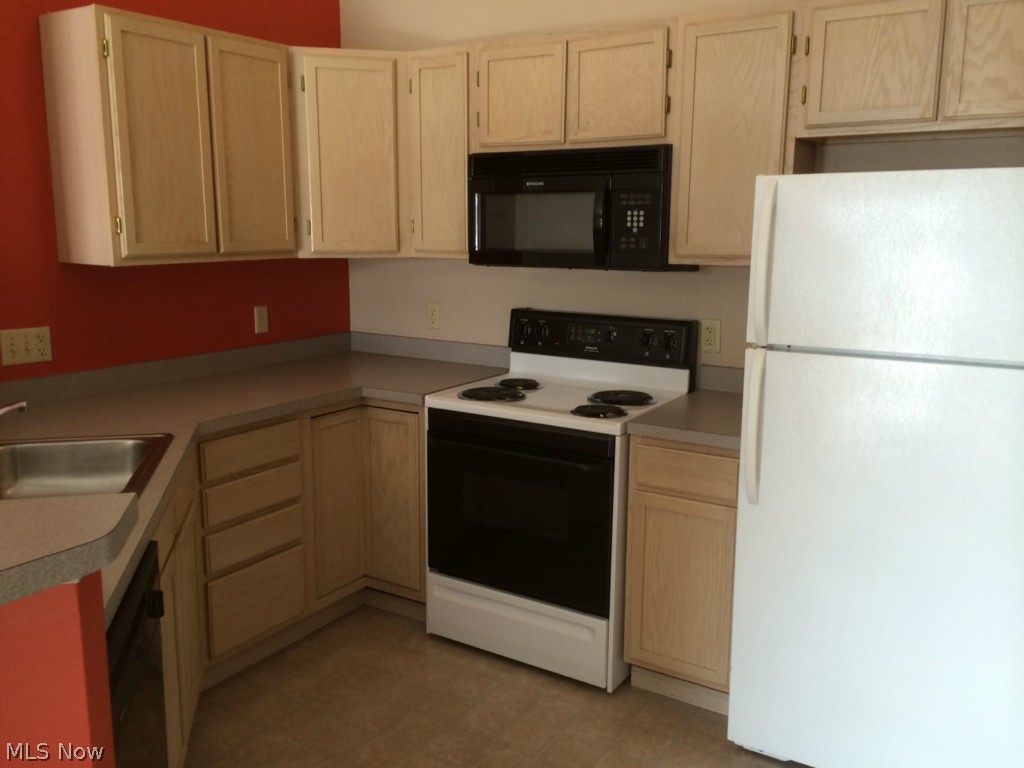 Brookledge Commons Condo - Residential Lease