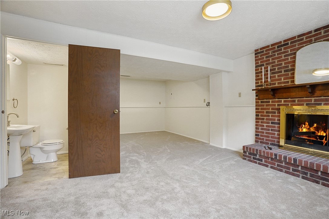 Oakhurst Manor - Residential