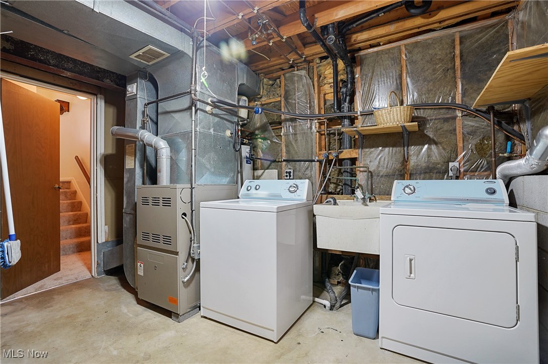 Oakhurst Manor - Residential