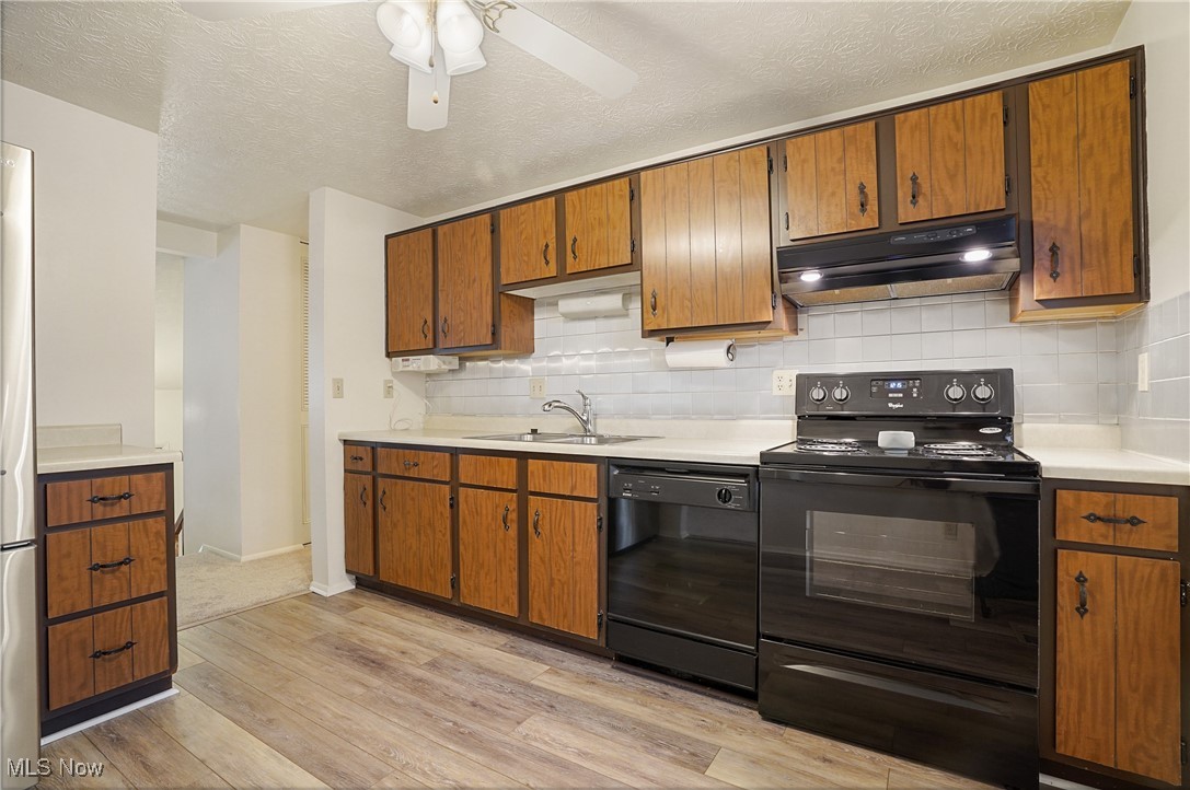 Oakhurst Manor - Residential